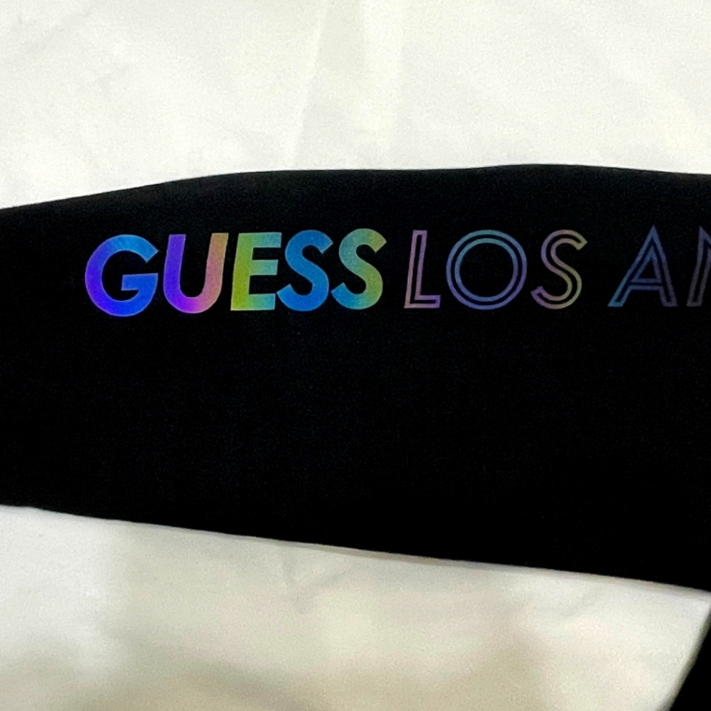 Guess Sweatshirt - Picture 4 of 5
